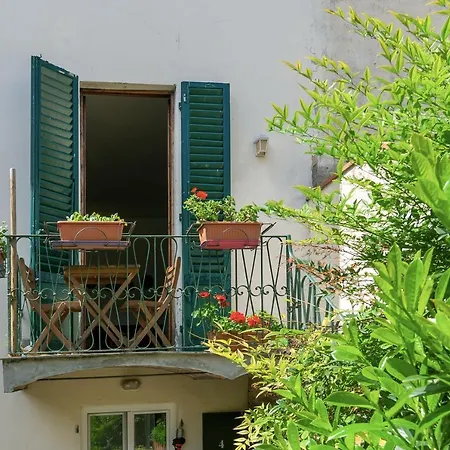 Apartment Cristina *